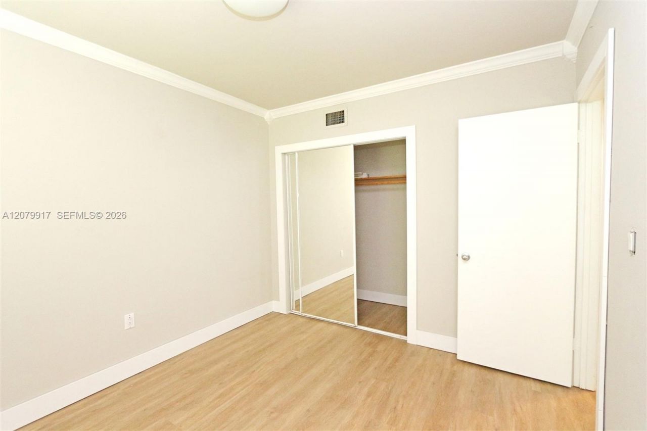 3375 Franklin Ave , Unit B, Miami, FL 33133 Photo
