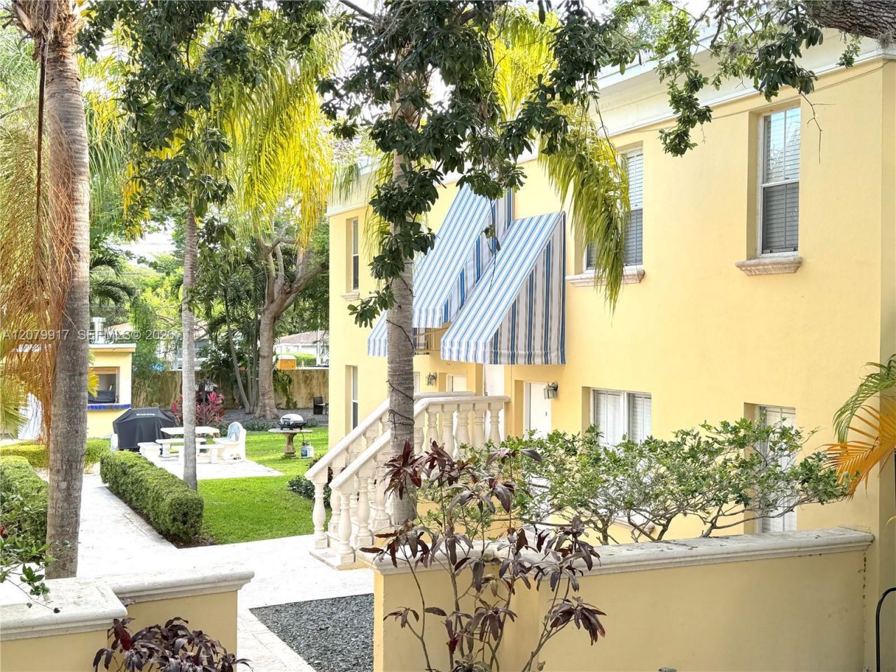 3375 Franklin Ave , Unit B, Miami, FL 33133 Photo