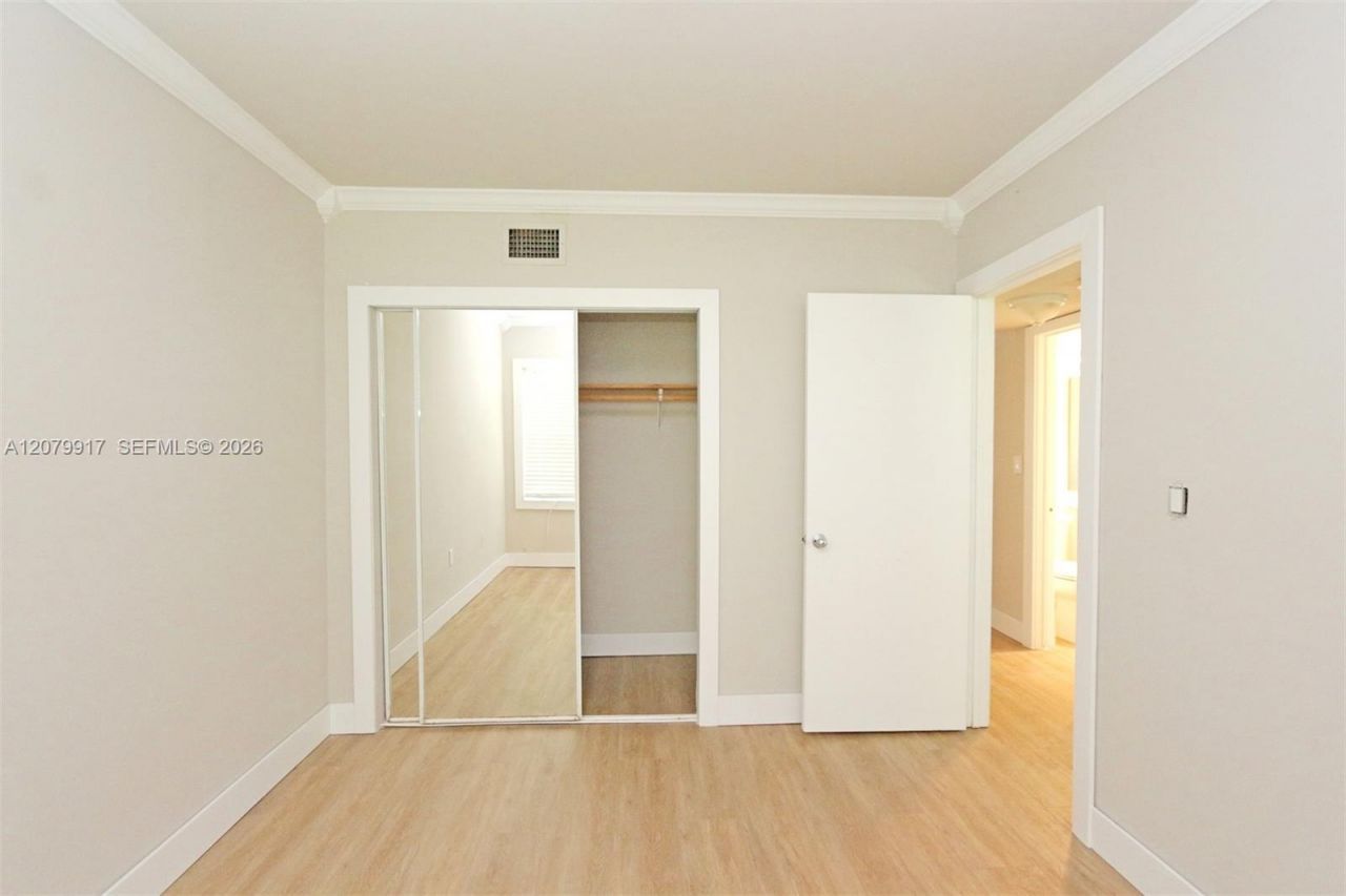 3375 Franklin Ave , Unit B, Miami, FL 33133 Photo