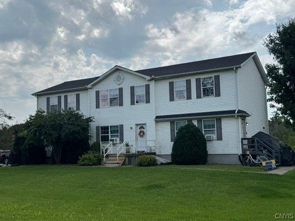 707 Ridge Road , Lansing, NY 14882