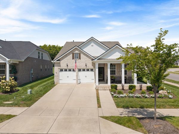 497 Golden Meadow Ln , Hendersonville, TN 37075