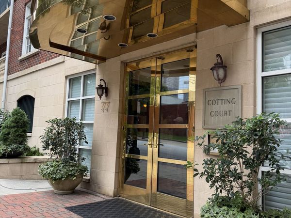77 Peachtree Place NE, Unit 304, Atlanta, GA 30309
