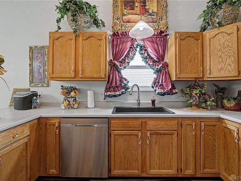 4252 Coach Light Trail, Fairborn, OH 45424 Photo 20