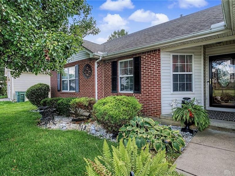 4252 Coach Light Trail, Fairborn, OH 45424 Photo 5