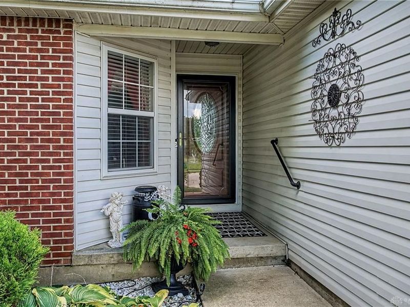 4252 Coach Light Trail, Fairborn, OH 45424 Photo 6