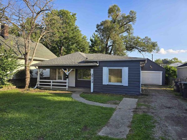 2713 Waynewood Drive, Fort Wayne, IN 46809