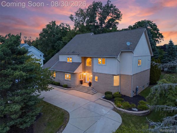 5593 Warrenshire Drive, West Bloomfield Township, Mi 48322