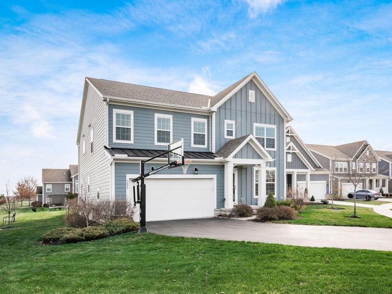 5622 Ballantrae Woods Drive , Dublin, OH 43016 Photo 2