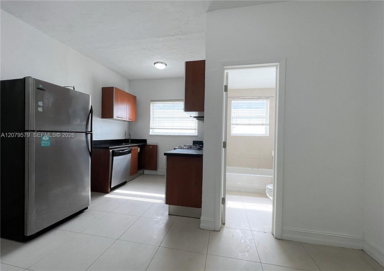 500 14th St, Unit 204, Miami Beach, FL 33139 Photo