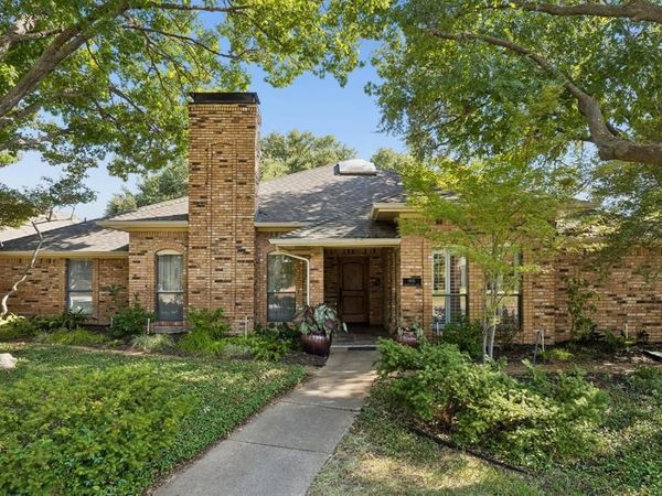 9918 Chimney Hill Lane, Dallas, TX 75243