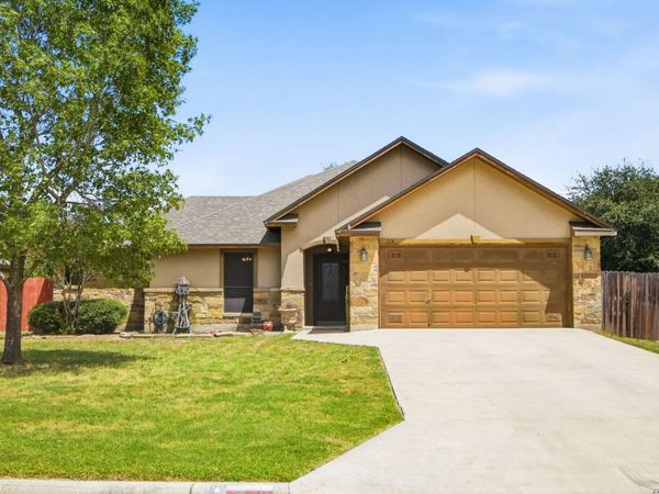 314 Yorktown, Pleasanton, TX 78064