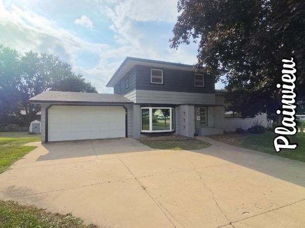 420 5th Street SW, Plainview, MN 55964