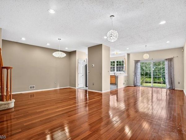 57 Hancock Dr, Morris, NJ 07960