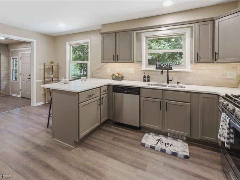 5111 Nave Street SW, Canton, OH 44706 Photo 10