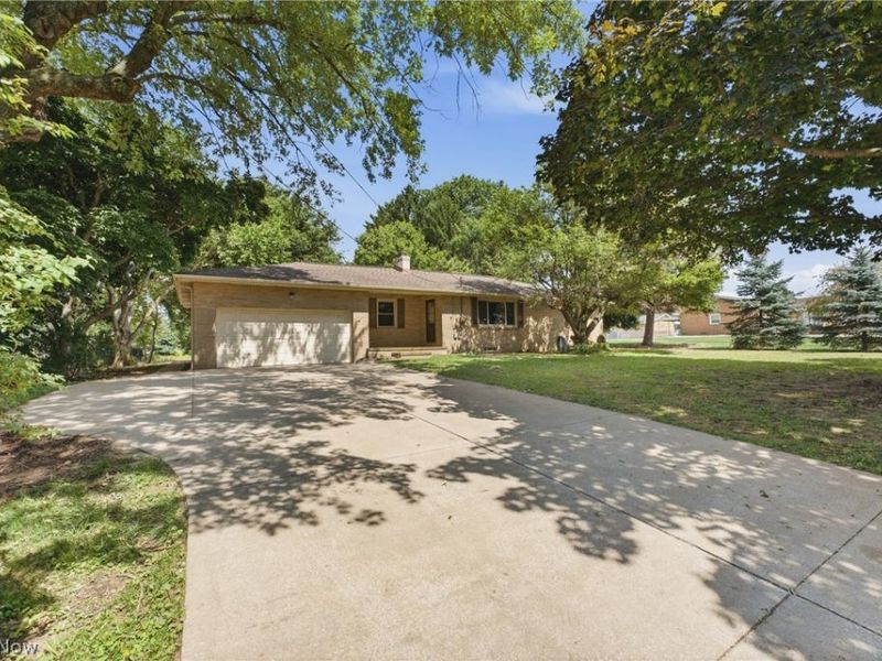 5111 Nave Street SW, Canton, OH 44706 Photo 2