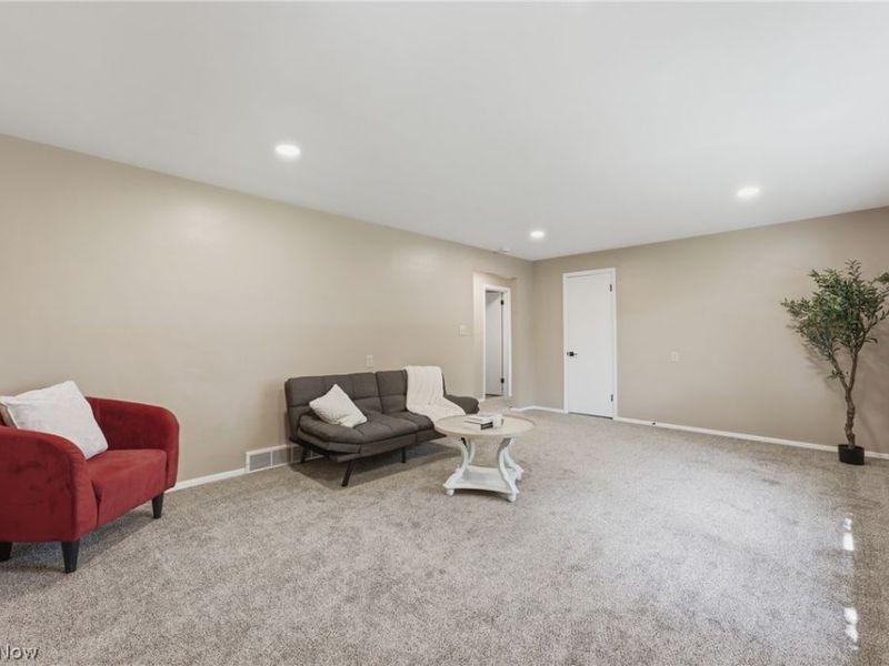 5111 Nave Street SW, Canton, OH 44706 Photo 7