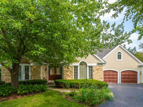 4638 Twin Lakes Lane , Long Grove, IL 60047