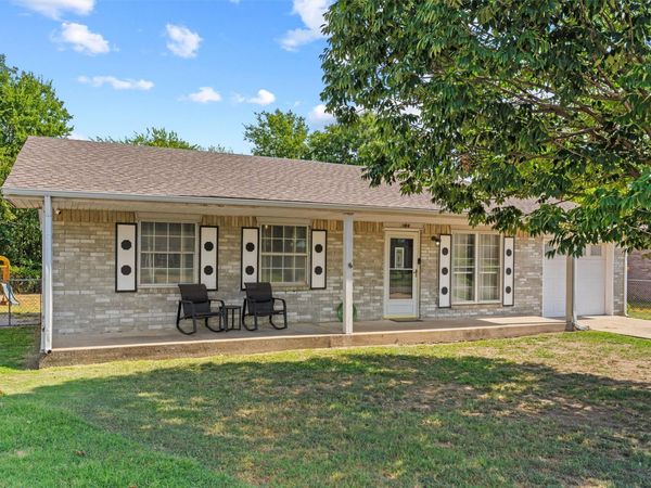 104 E Pine Court , Skiatook, OK 74070