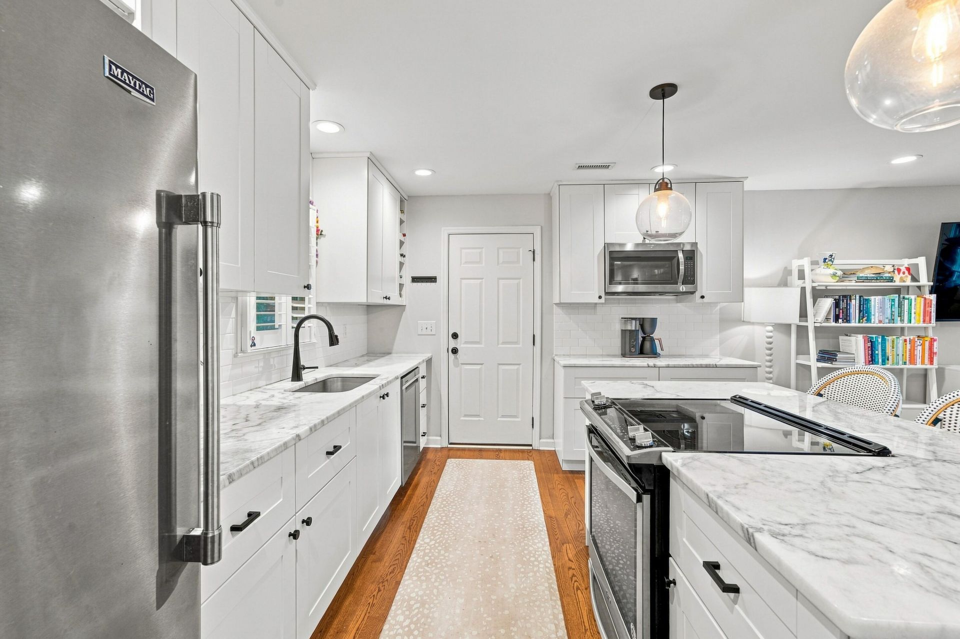 1373 White Drive Photo 10