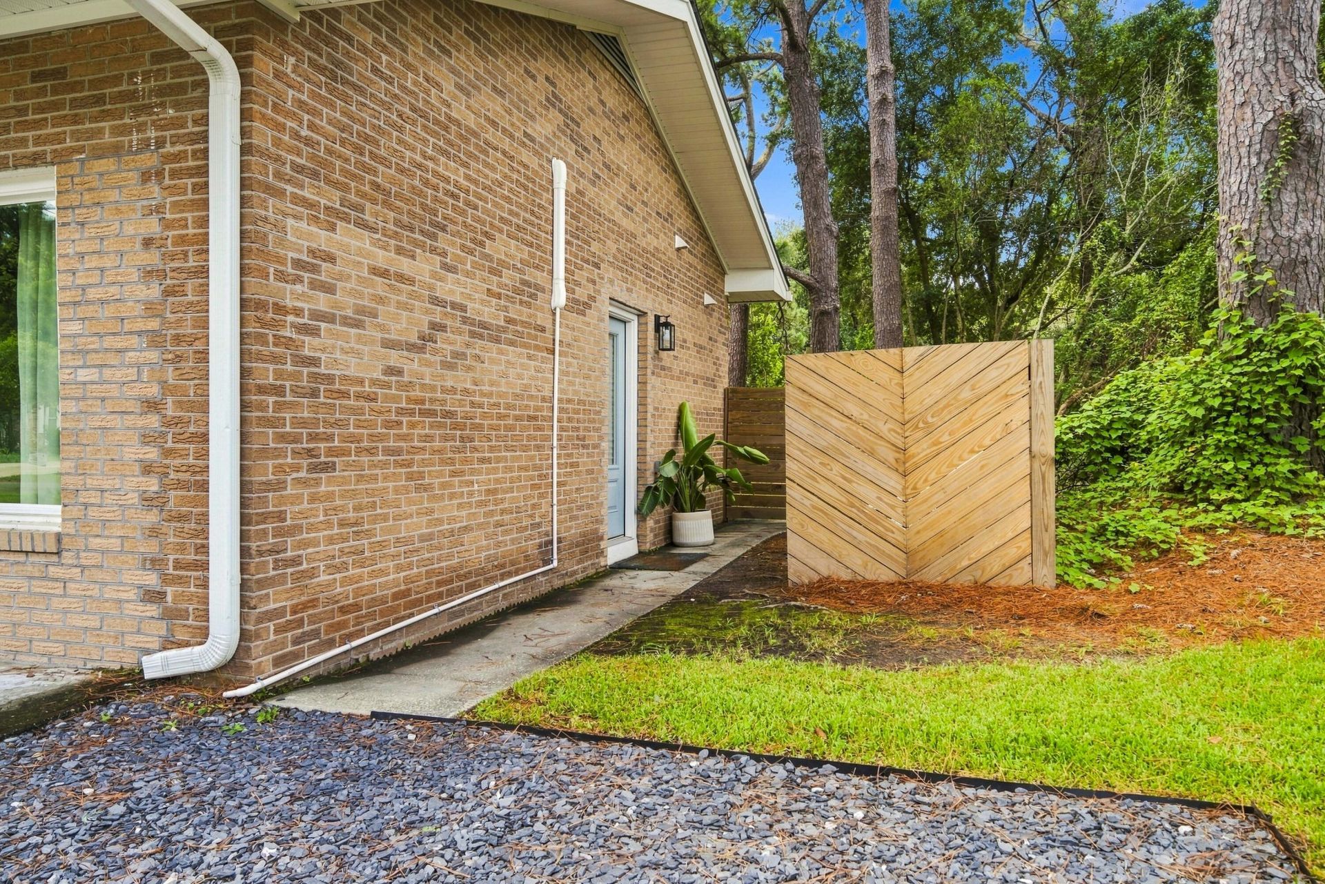 1373 White Drive Photo 25