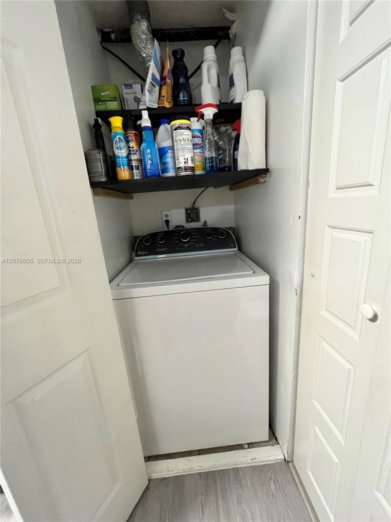 329 Ives Dairy Rd, Unit 329-02, Miami, FL 33179 Photo