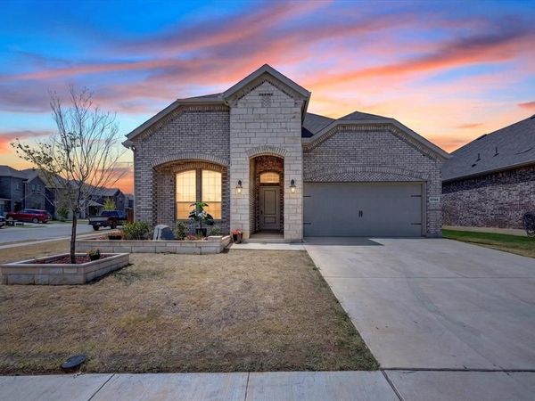 3703 High Country Road, Aubrey, TX 76227