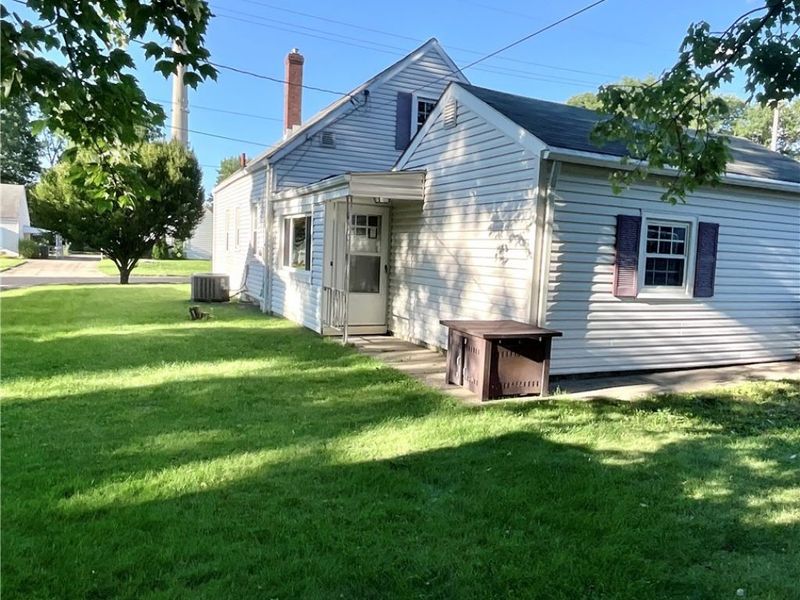2492 24th Street, Cuyahoga Falls, OH 44223 Photo 2