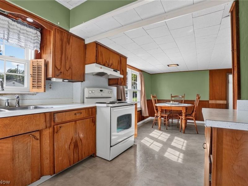 2492 24th Street, Cuyahoga Falls, OH 44223 Photo 7