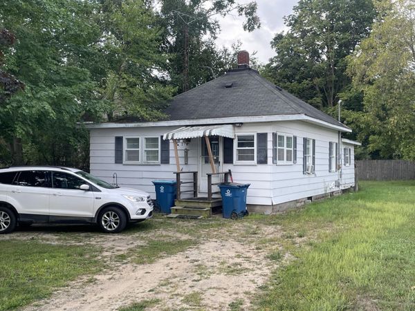 217 S Apple Avenue, Hart, MI 49420
