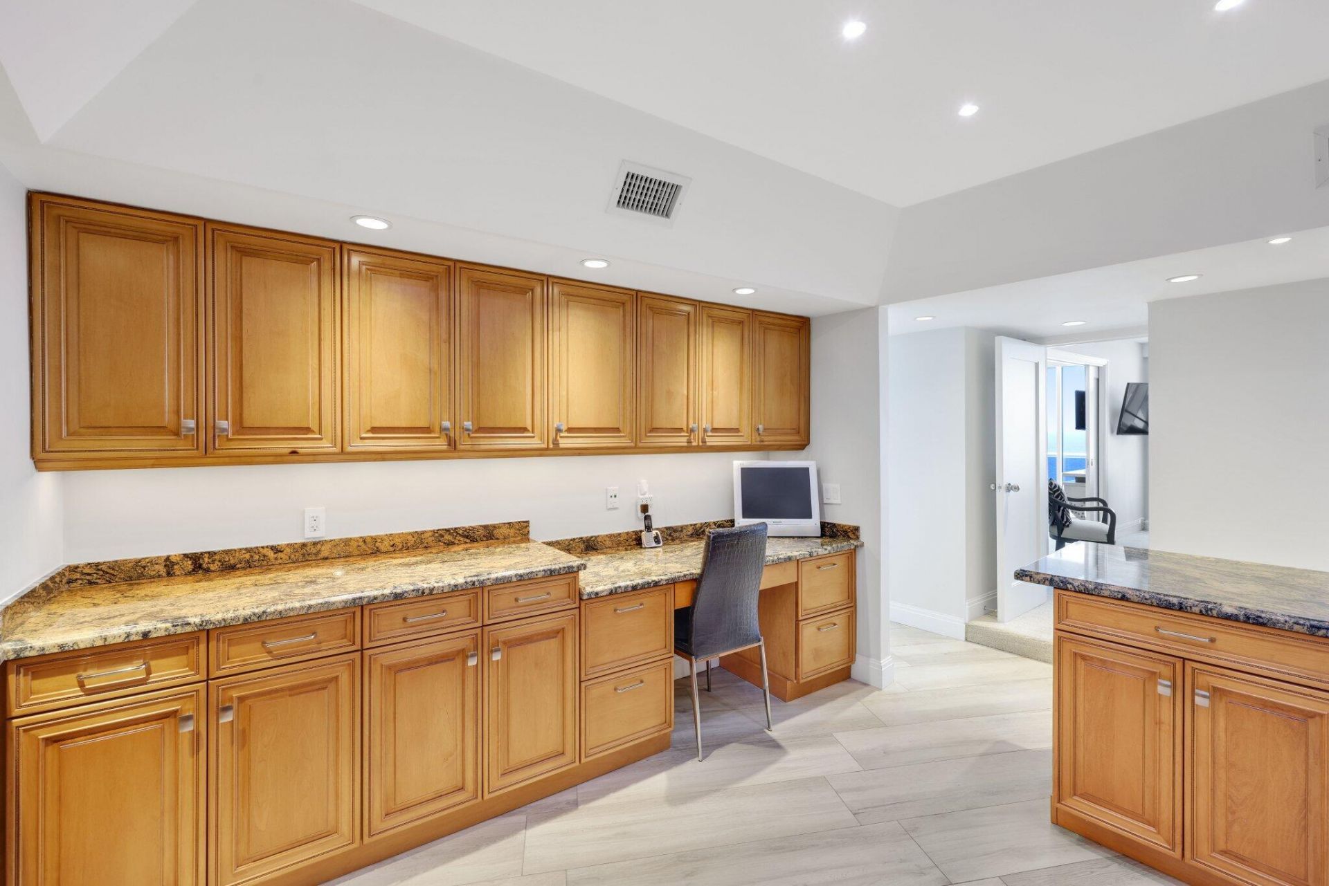 700 S Ocean Boulevard, Unit 1103-1104, Boca Raton, FL 33432 Photo