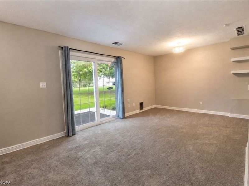 13956 Oakbrook Drive, Unit 3956, North Royalton, OH 44133 Photo 6