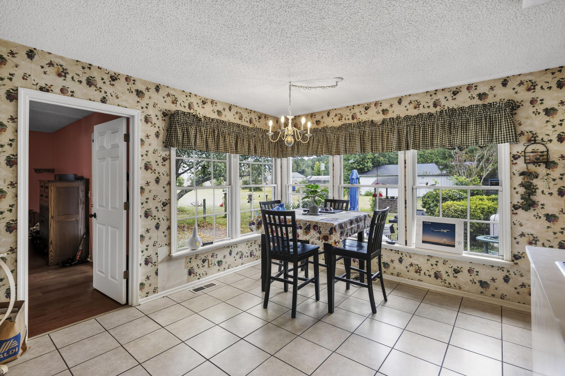 1240 Rhame Street Photo 17