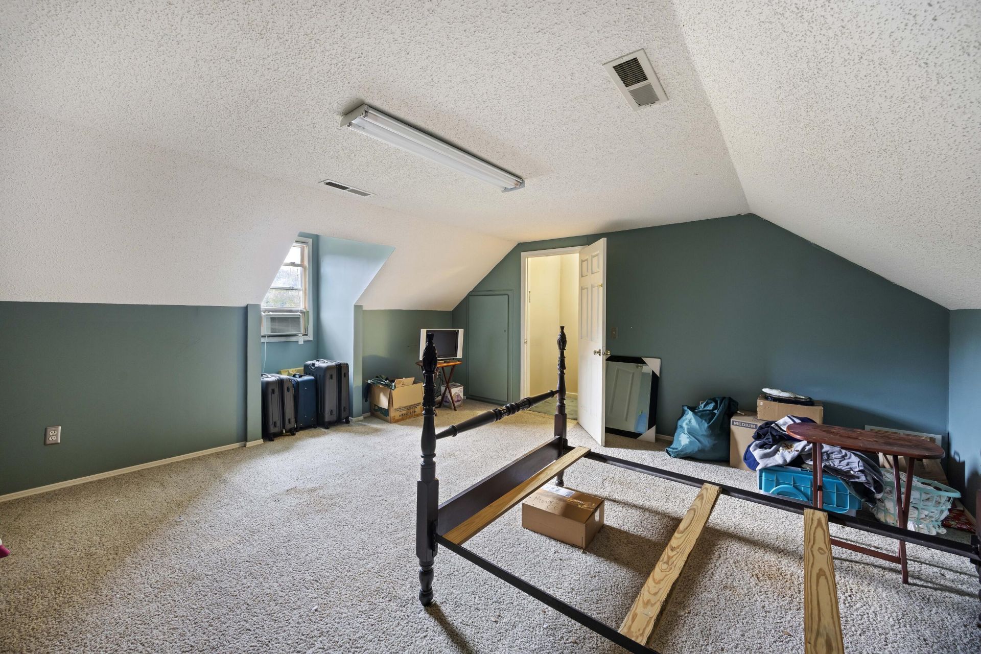 1240 Rhame Street Photo 31
