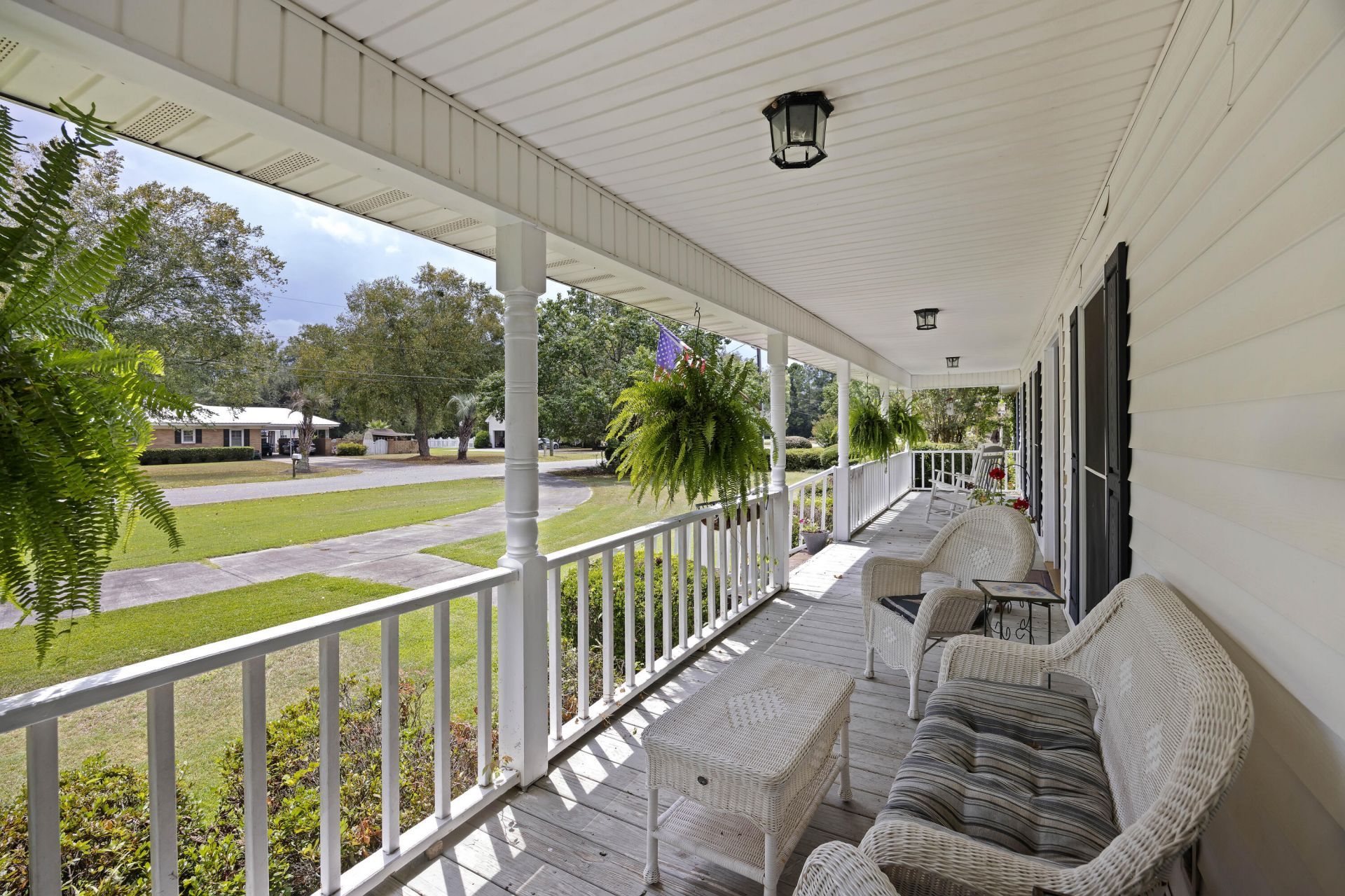 1240 Rhame Street Photo 4