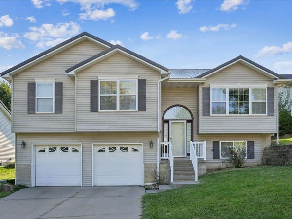 1318 34th Street SE, Cedar Rapids, IA 52403