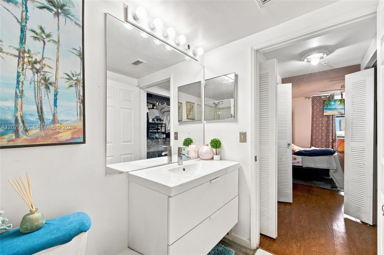 1919 Van Buren St, Unit 614A, Hollywood, FL 33020 Photo