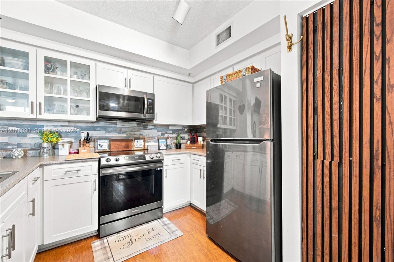 1919 Van Buren St, Unit 614A, Hollywood, FL 33020 Photo