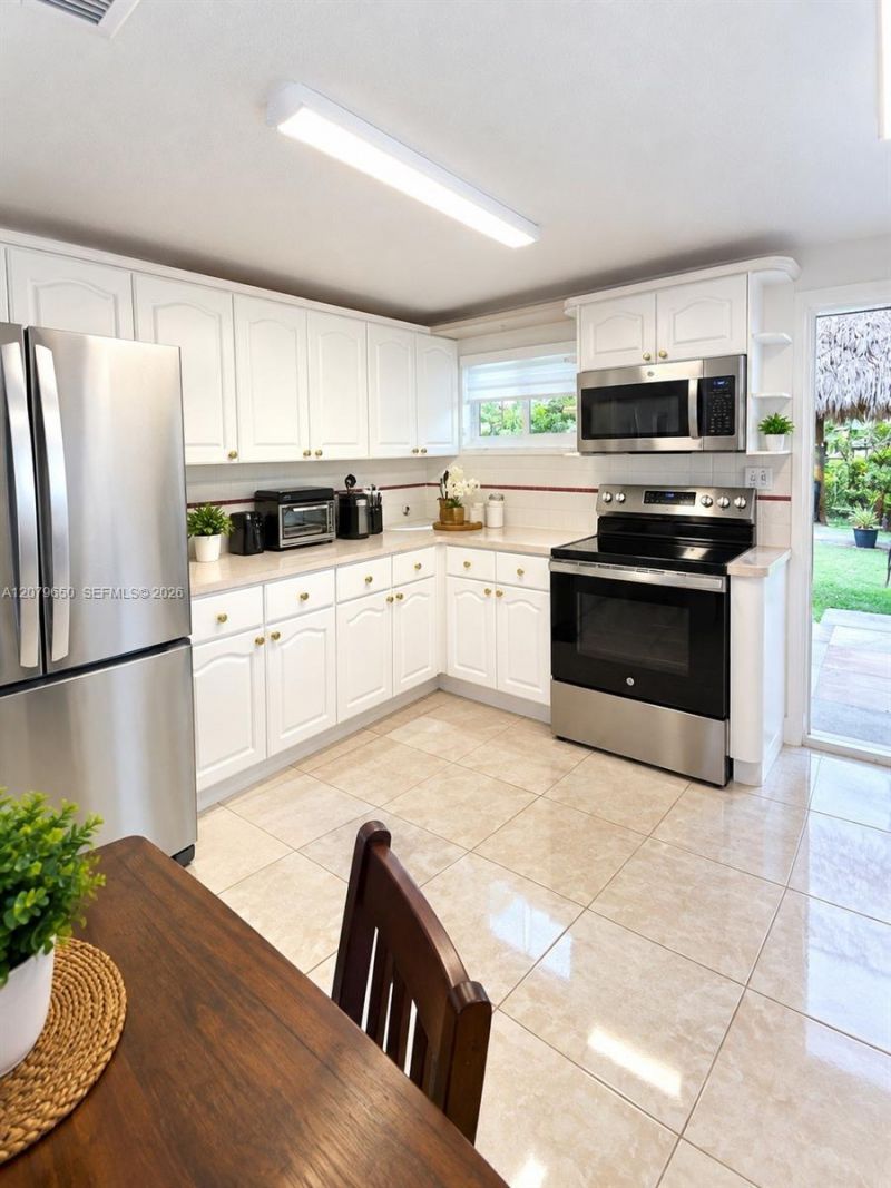 71 Coral Dr, Key Largo, FL 33037 Photo