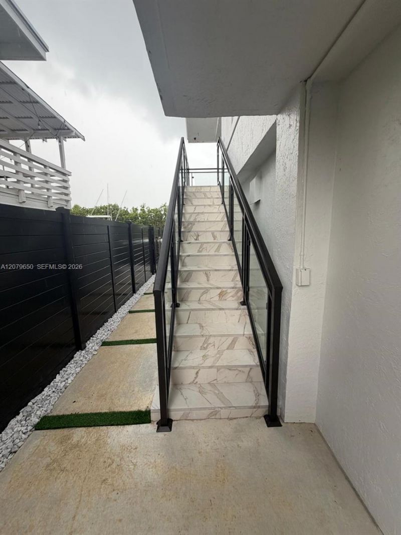71 Coral Dr, Key Largo, FL 33037 Photo
