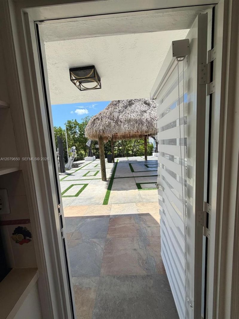 71 Coral Dr, Key Largo, FL 33037 Photo