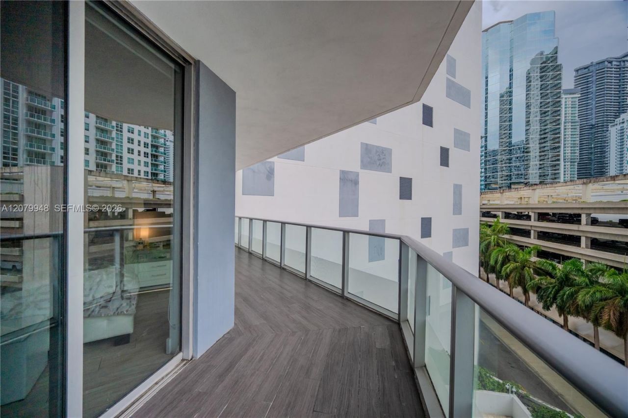 1300 Brickell Bay Dr , Unit 710, Miami, FL 33131 Photo