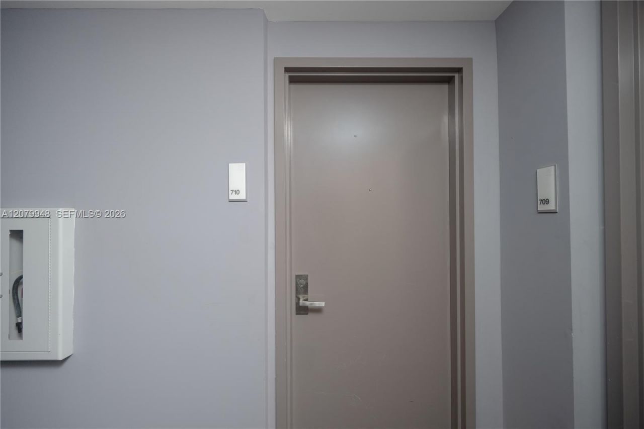1300 Brickell Bay Dr , Unit 710, Miami, FL 33131 Photo