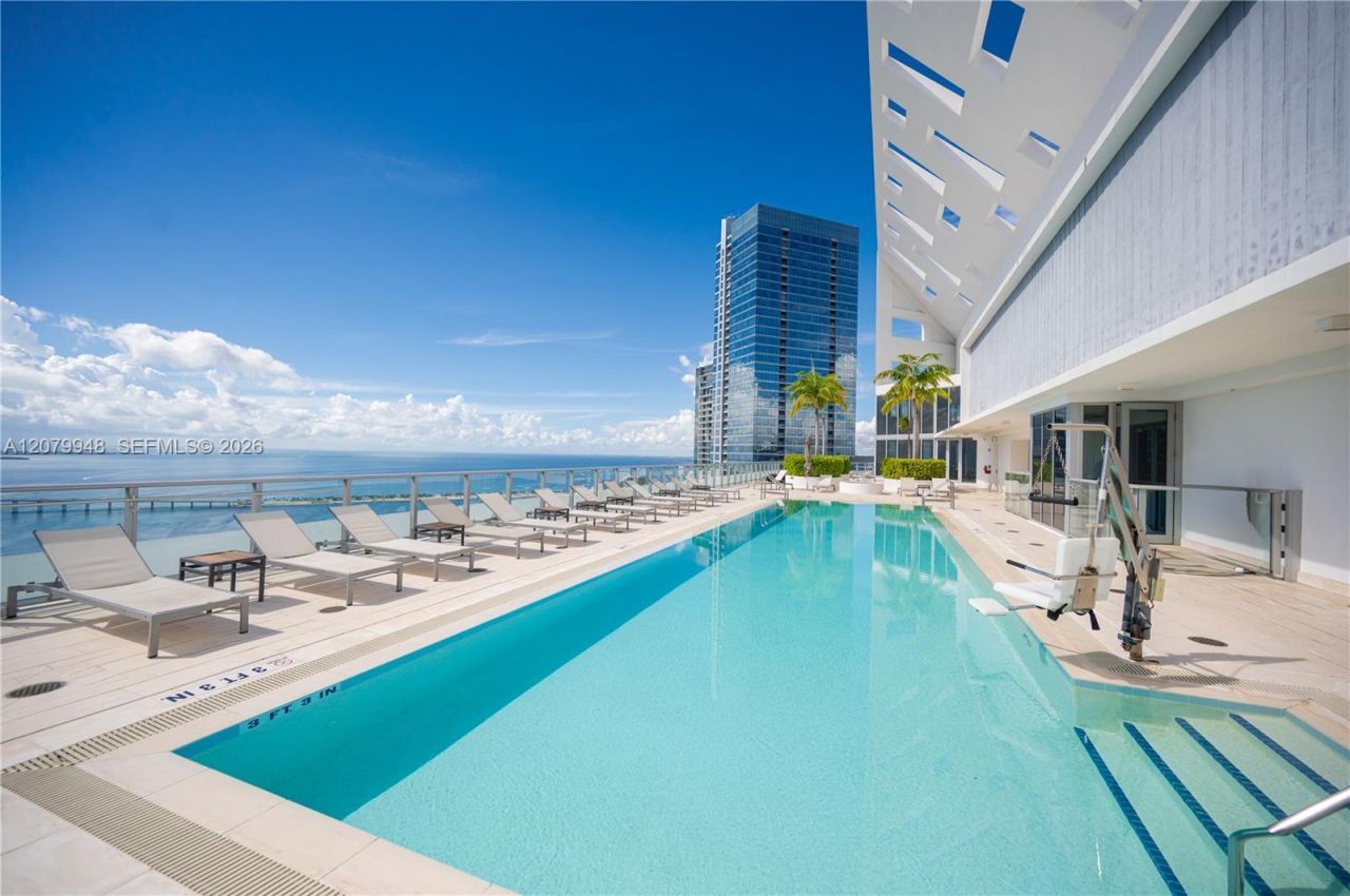 1300 Brickell Bay Dr , Unit 710, Miami, FL 33131 Photo
