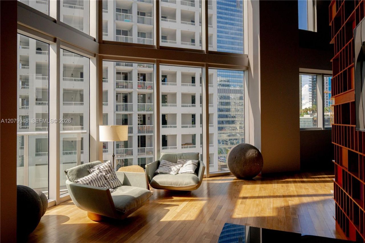 1300 Brickell Bay Dr , Unit 710, Miami, FL 33131 Photo