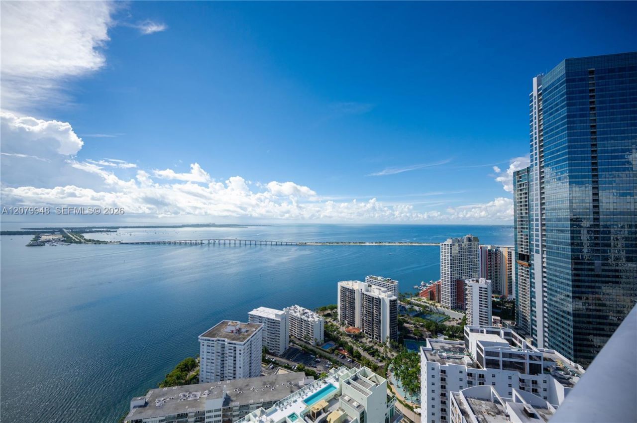 1300 Brickell Bay Dr , Unit 710, Miami, FL 33131 Photo