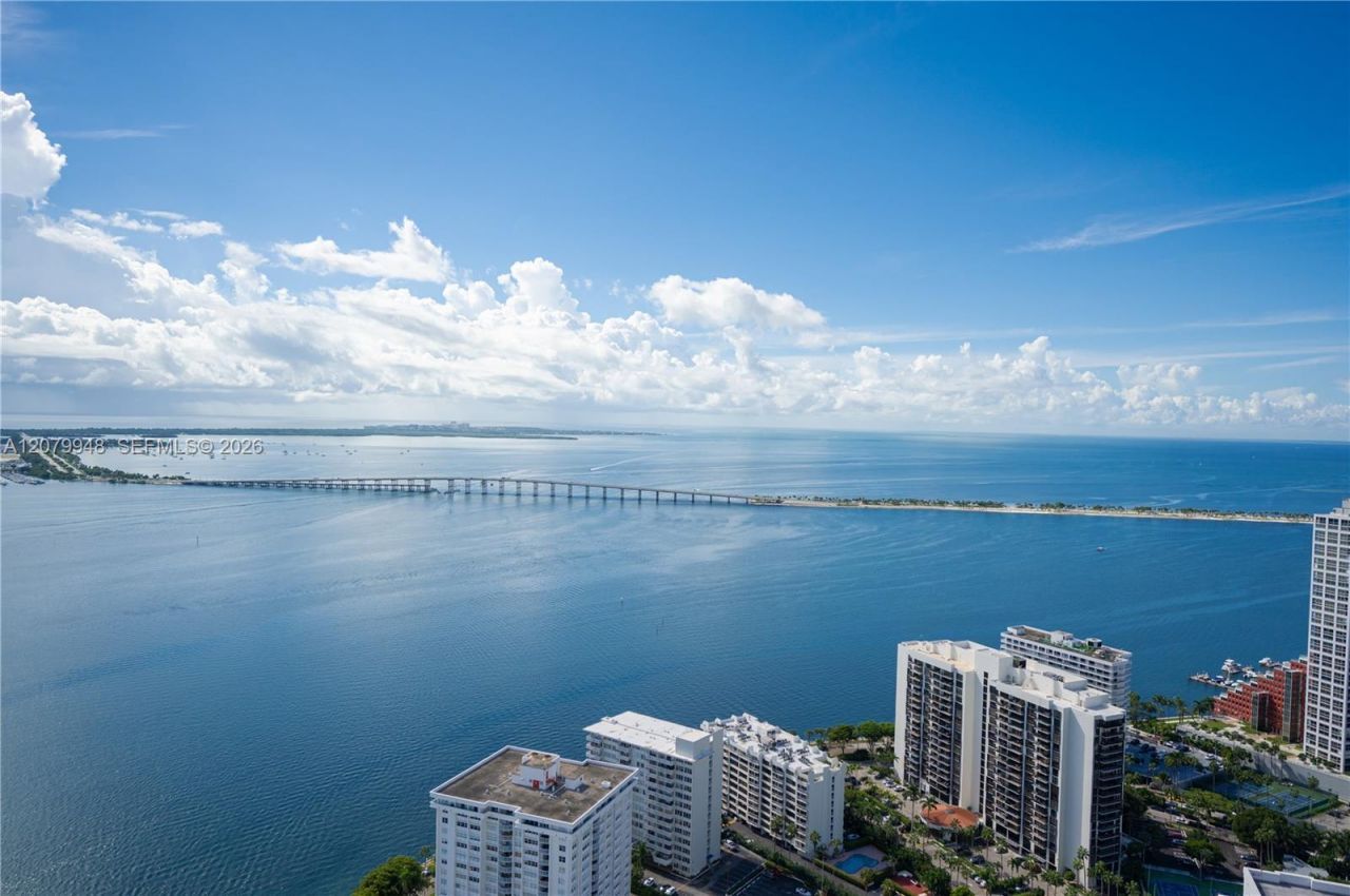 1300 Brickell Bay Dr , Unit 710, Miami, FL 33131 Photo