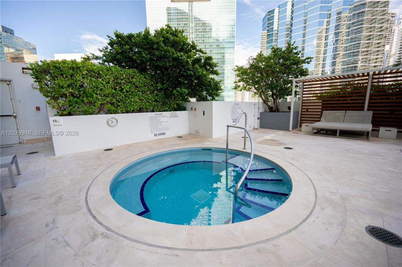 1300 Brickell Bay Dr , Unit 710, Miami, FL 33131 Photo