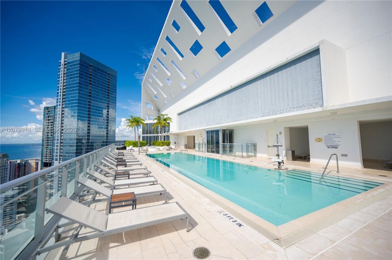 1300 Brickell Bay Dr , Unit 710, Miami, FL 33131 Photo