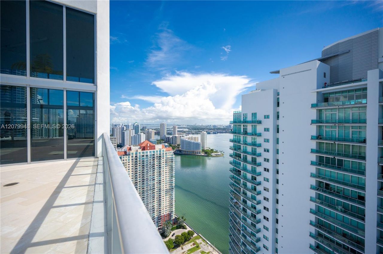 1300 Brickell Bay Dr , Unit 710, Miami, FL 33131 Photo