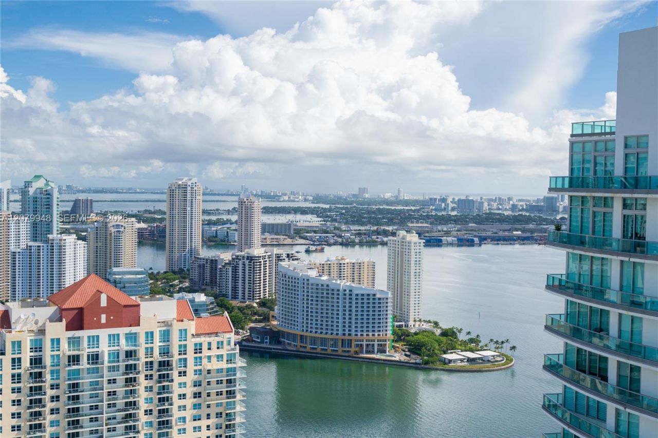 1300 Brickell Bay Dr , Unit 710, Miami, FL 33131 Photo